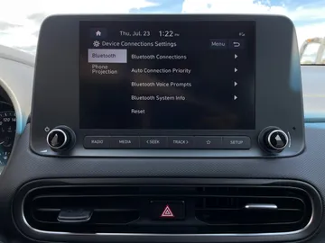 2022 Hyundai Kona - image 24