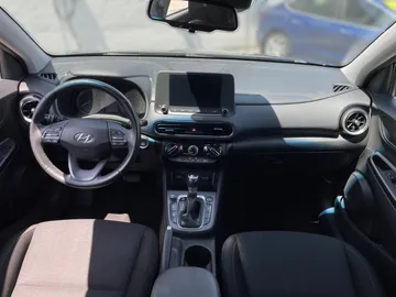 2022 Hyundai Kona - image 4