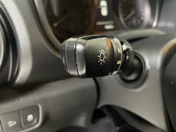 2022 Hyundai Kona - image 18