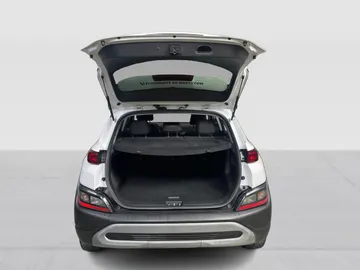 2022 Hyundai Kona - image 13