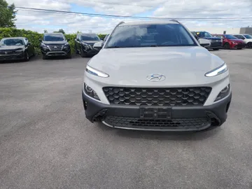2023 Hyundai Kona - image 2
