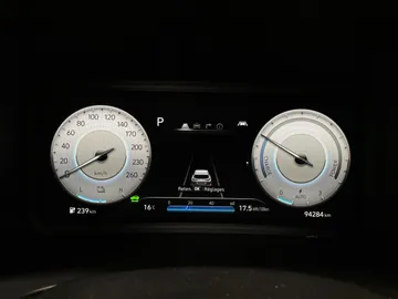 2023 Hyundai Kona Electric - image 18