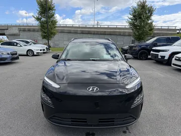 2023 Hyundai Kona Electric - image 2
