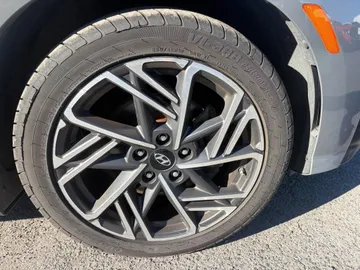 2023 Hyundai Kona - image 7