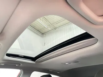 2018 Hyundai Kona - image 6