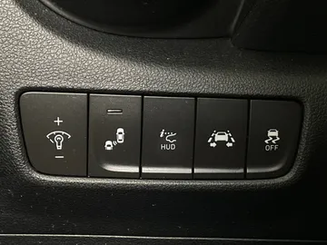 2018 Hyundai Kona - image 23