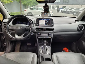 2018 Hyundai Kona - image 9