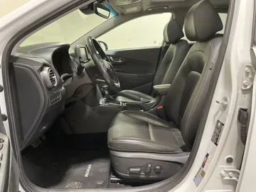 2019 Hyundai Kona - image 3