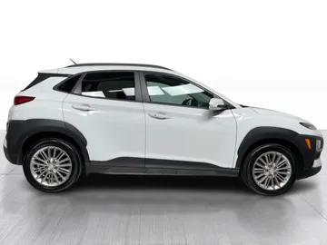 2021 Hyundai Kona - image 2