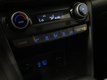 2021 Hyundai Kona - image 25