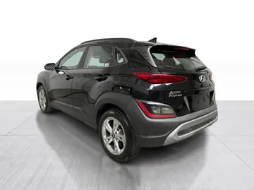 2022 Hyundai Kona - image 12