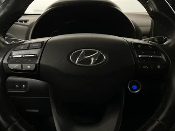 2022 Hyundai Kona - image 18
