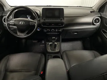 2022 Hyundai Kona - image 4