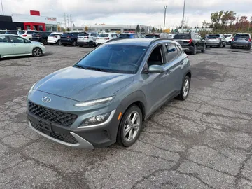 2023 Hyundai Kona - image 3