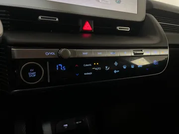 2022 Hyundai IONIQ 5 - image 24