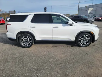 2025 Hyundai Palisade - image 6