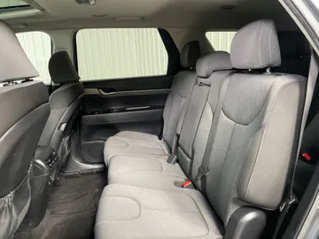 2020 Hyundai Palisade - image 11