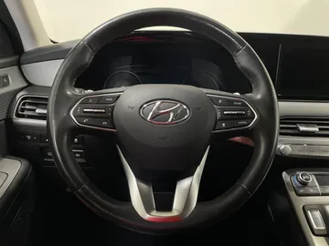 2020 Hyundai Palisade - image 16