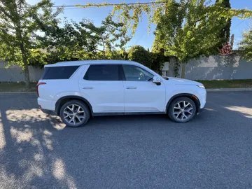 2022 Hyundai Palisade - image 4