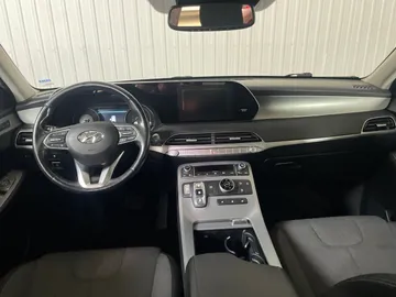 2020 Hyundai Palisade - image 14