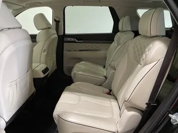 2021 Hyundai Palisade - image 16