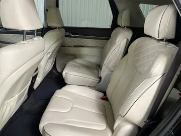 2022 Hyundai Palisade - image 16