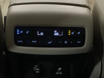 2022 Hyundai Palisade - image 24