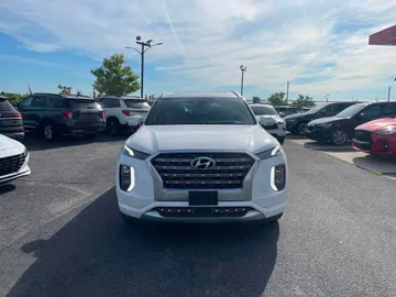 2020 Hyundai Palisade - image 2