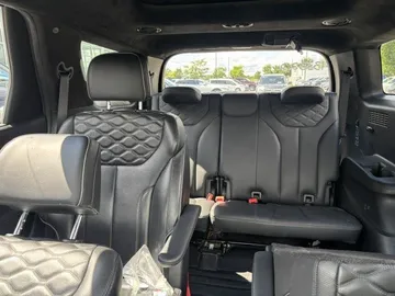 2022 Hyundai Palisade - image 8