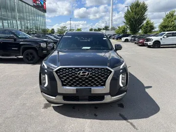 2022 Hyundai Palisade - image 2