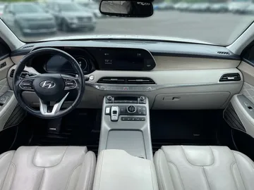 2022 Hyundai Palisade - image 4