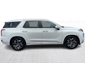 2022 Hyundai Palisade - image 2
