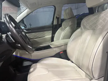 2020 Hyundai Palisade - image 8