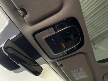 2022 Hyundai Santa Fe Hybrid - image 17