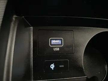 2023 Hyundai Santa Fe Hybrid - image 34