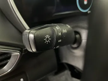 2023 Hyundai Santa Fe Hybrid - image 18