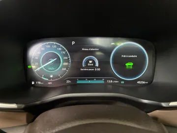 2022 Hyundai Santa Fe Plug-In Hybrid - image 18