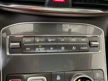 2022 Hyundai Santa Fe Plug-In Hybrid - image 27