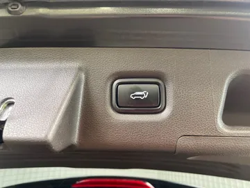 2022 Hyundai Santa Fe Plug-In Hybrid - image 24