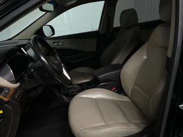 2016 Hyundai Santa Fe XL - image 3