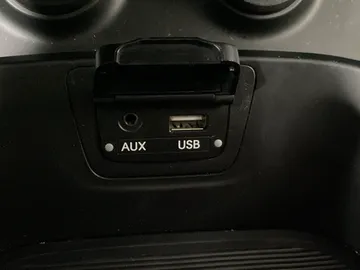 2016 Hyundai Santa Fe XL - image 34