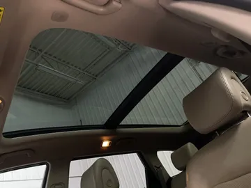2016 Hyundai Santa Fe XL - image 6