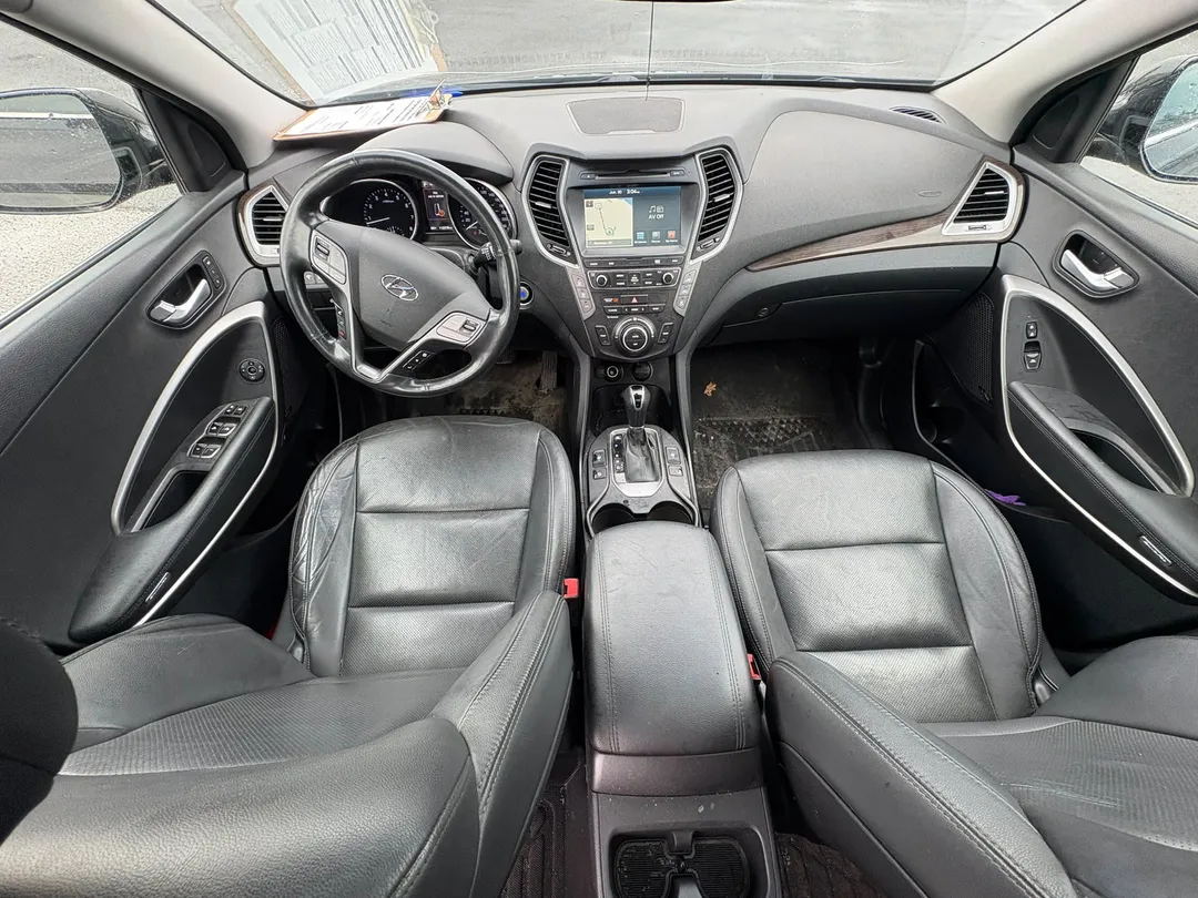 2017 Hyundai Santa Fe XL Limited AWD, photo 9