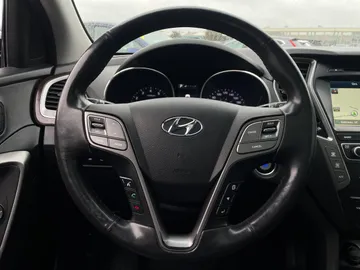 2017 Hyundai Santa Fe XL - image 18