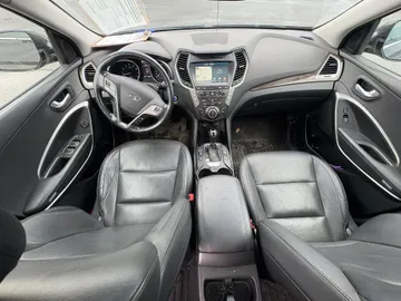 2017 Hyundai Santa Fe XL - image 10