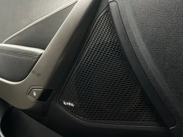 2017 Hyundai Santa Fe XL - image 26