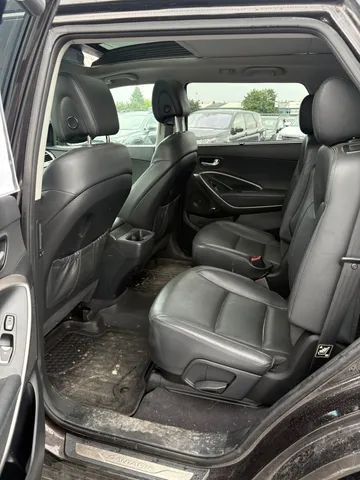 2017 Hyundai Santa Fe XL - image 9