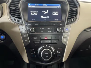 2019 Hyundai Santa Fe XL - image 27