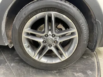 2019 Hyundai Santa Fe XL - image 7
