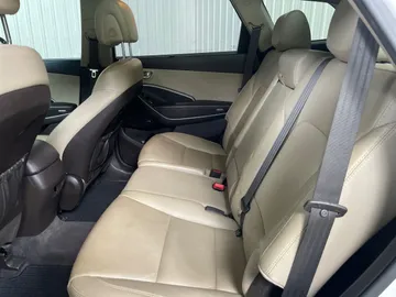 2019 Hyundai Santa Fe XL - image 16